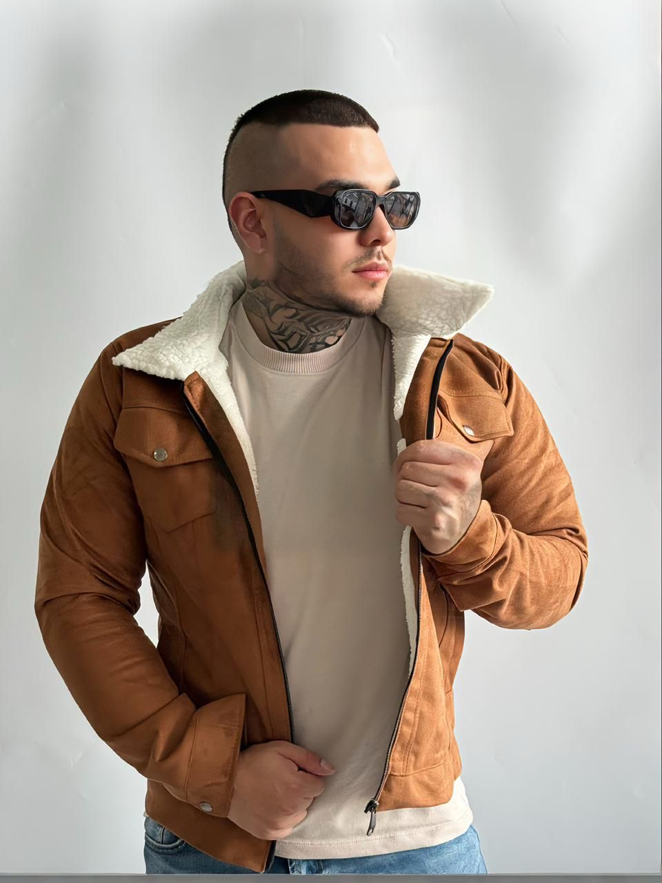 V105 tipo Levis para hombre